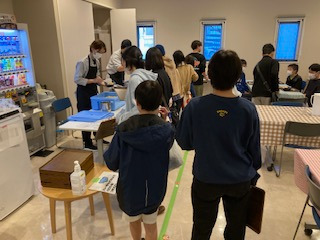 2025年11月の誰でも食堂順番待ち。