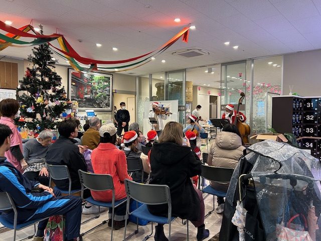 2025年12月の誰でも食堂 クリスマスコンサート